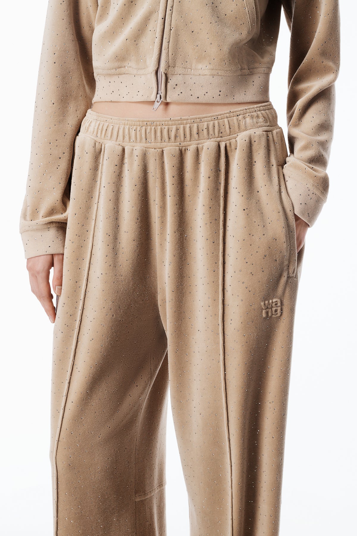 WARM TAUPE