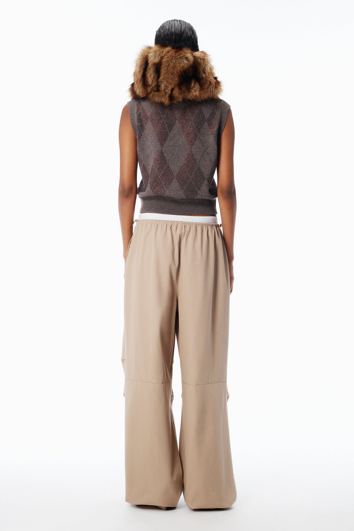 WARM TAUPE