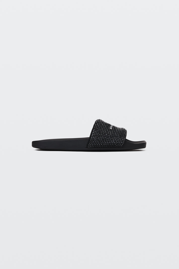 BLACK/JET