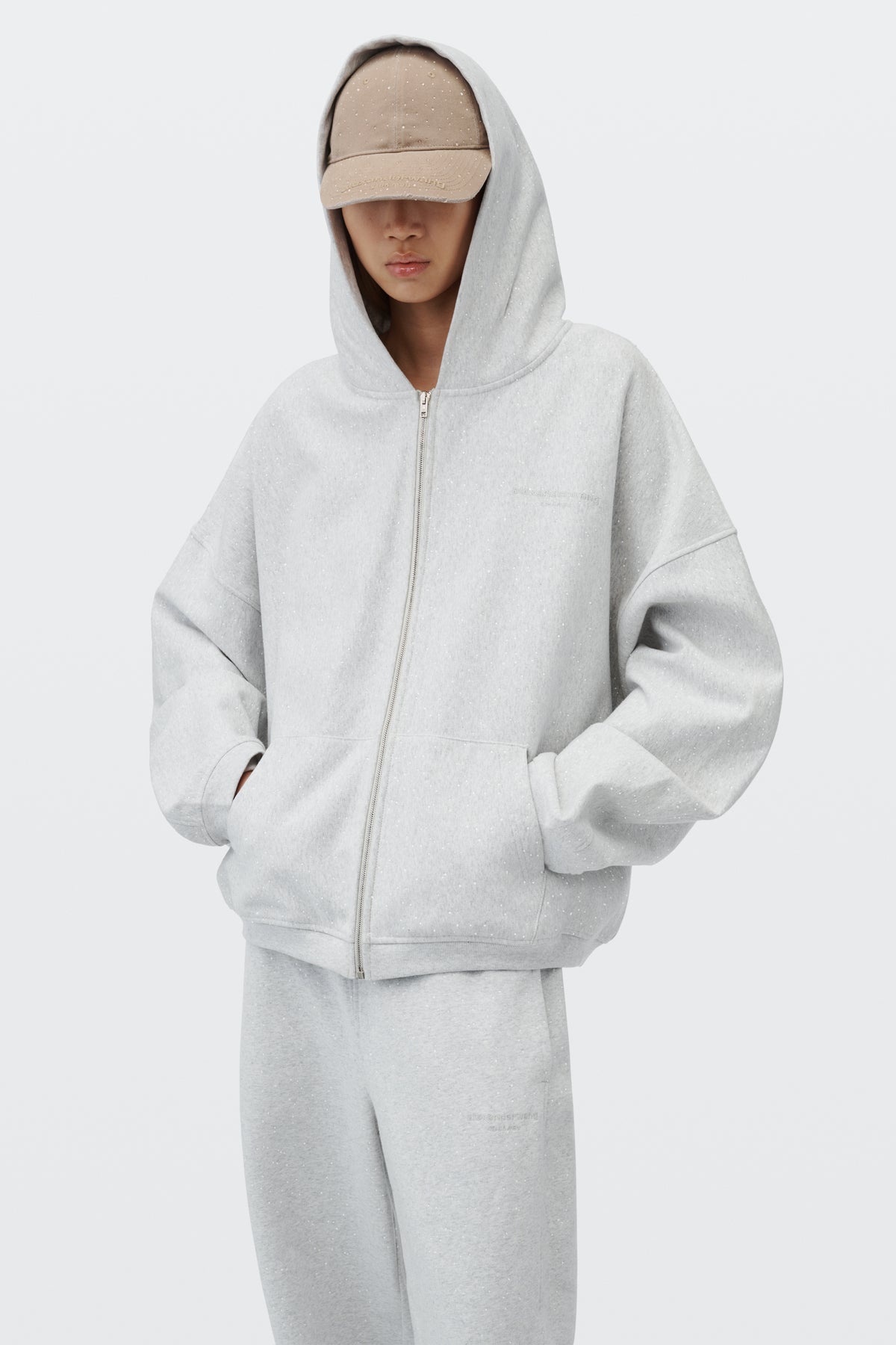 LIGHT HEATHER GREY