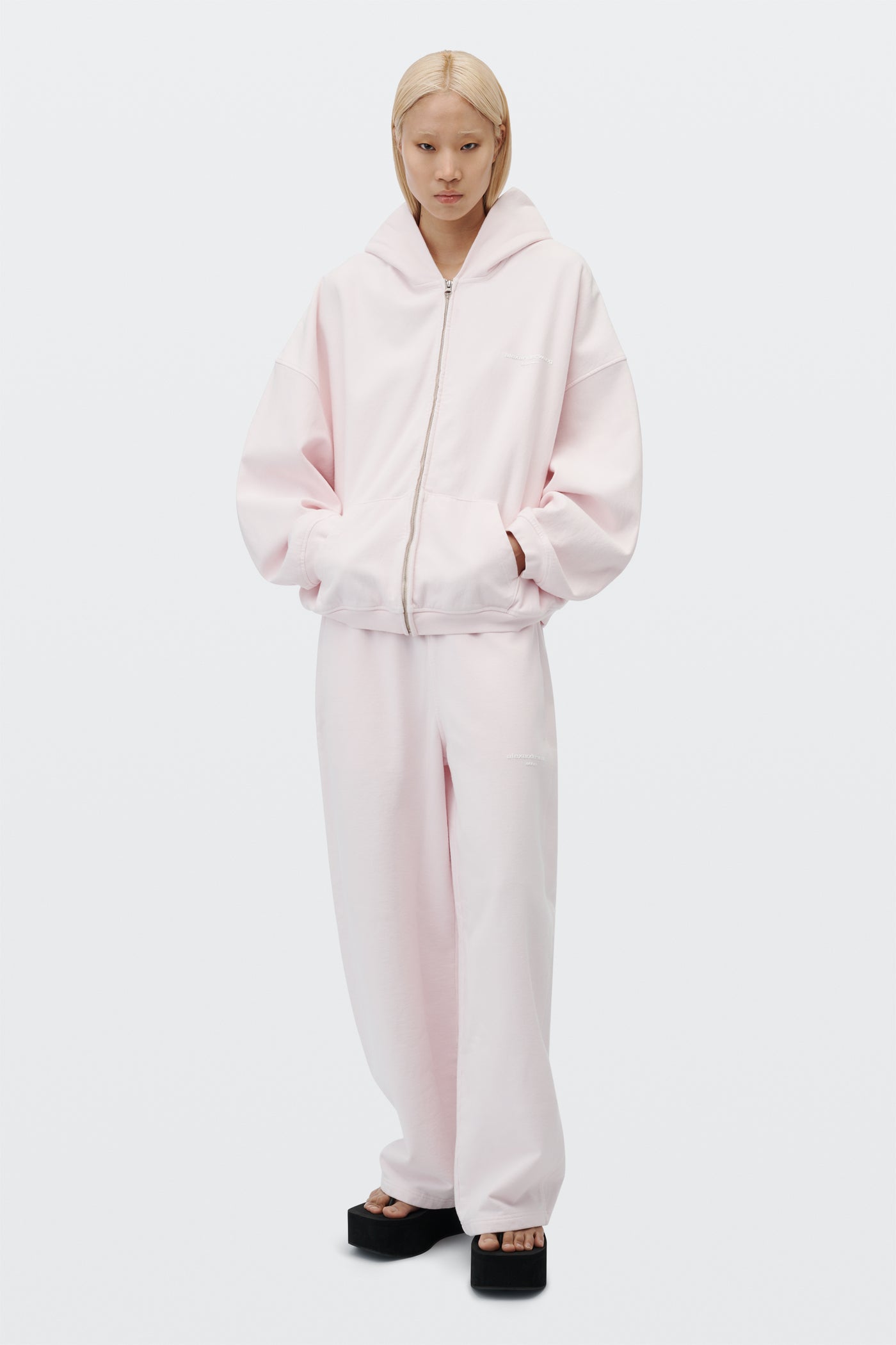 WASHED LIGHT PINK