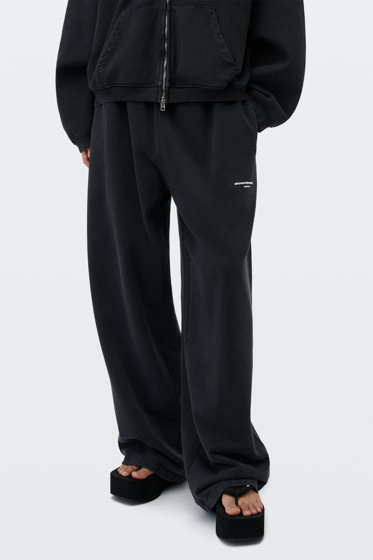 WASHED BLACK