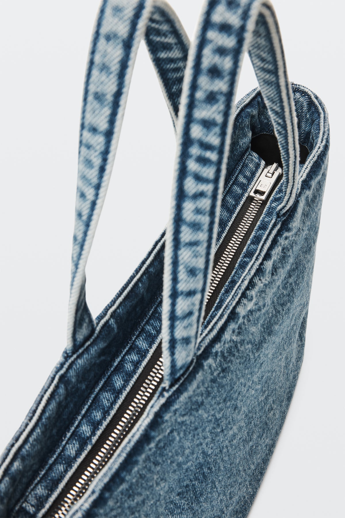VINTAGE MEDIUM INDIGO