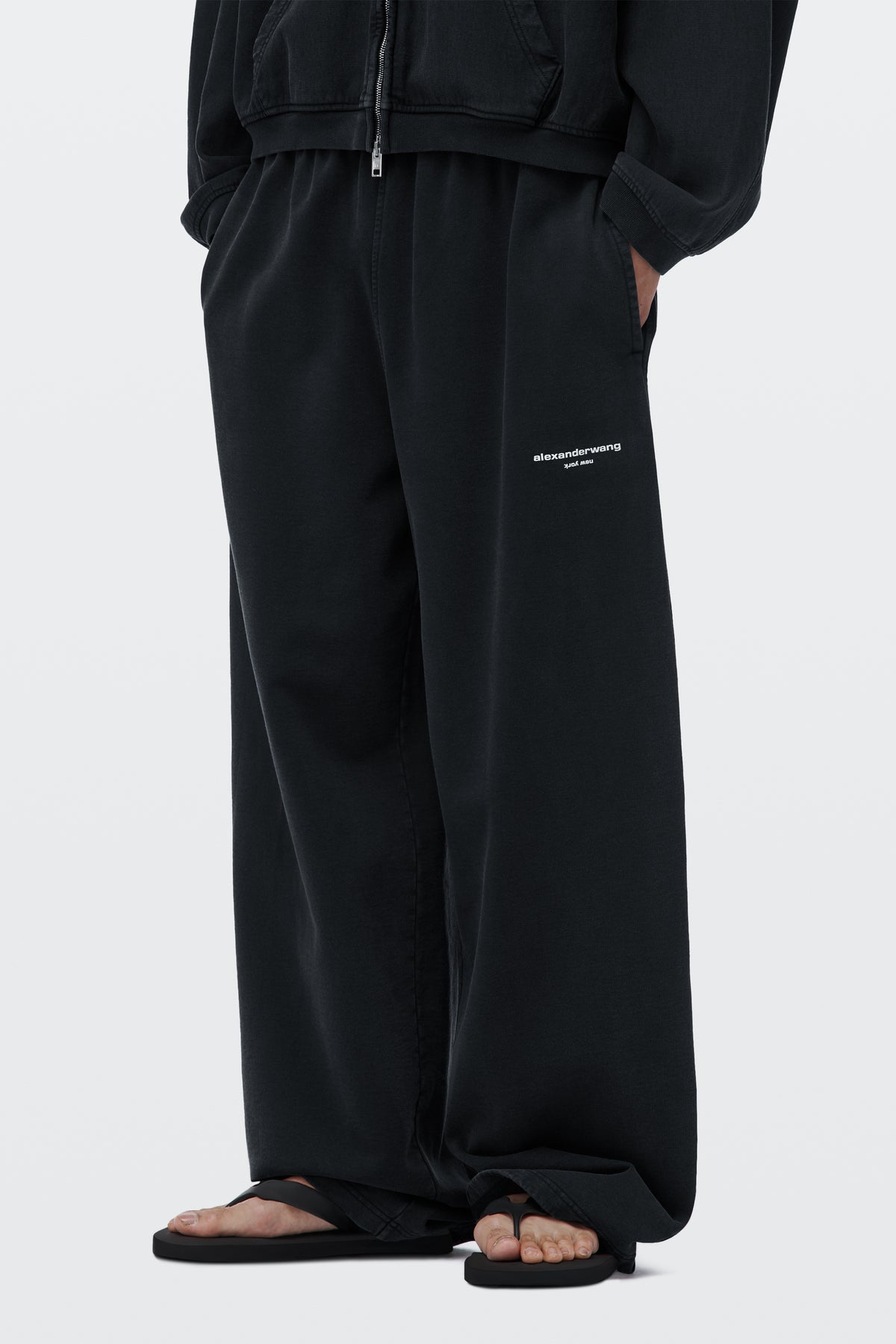 WASHED BLACK