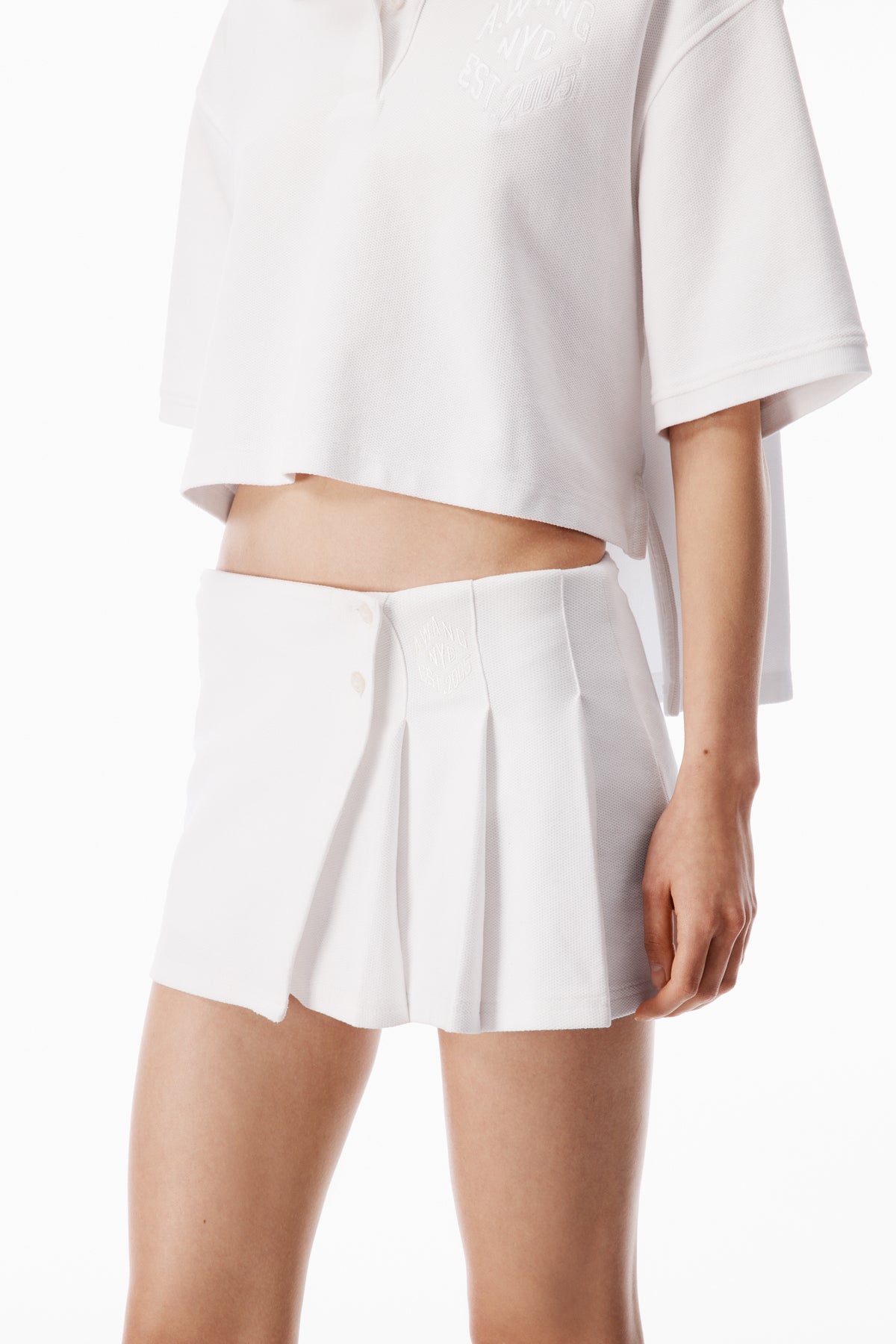 VINTAGE WHITE