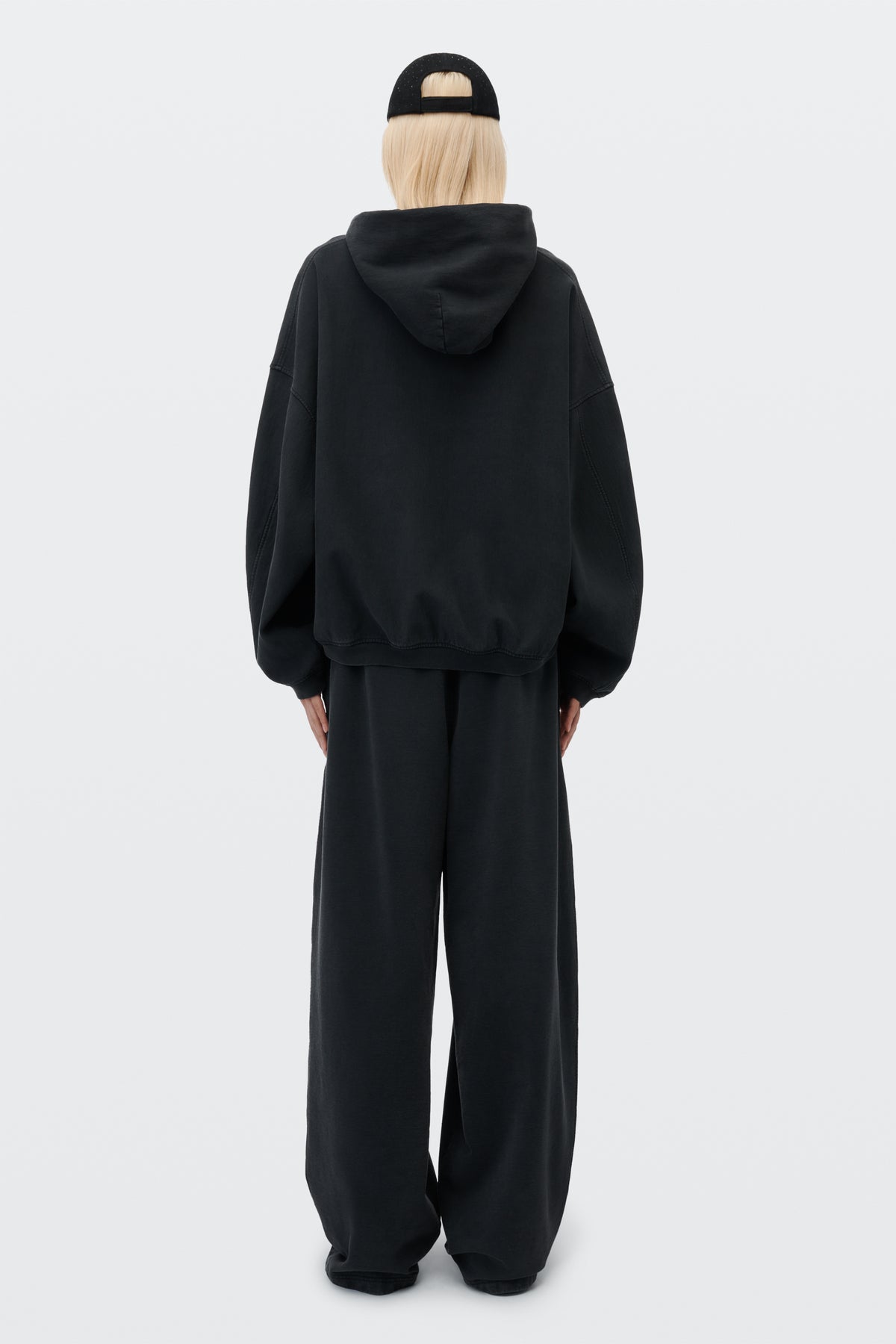 WASHED BLACK