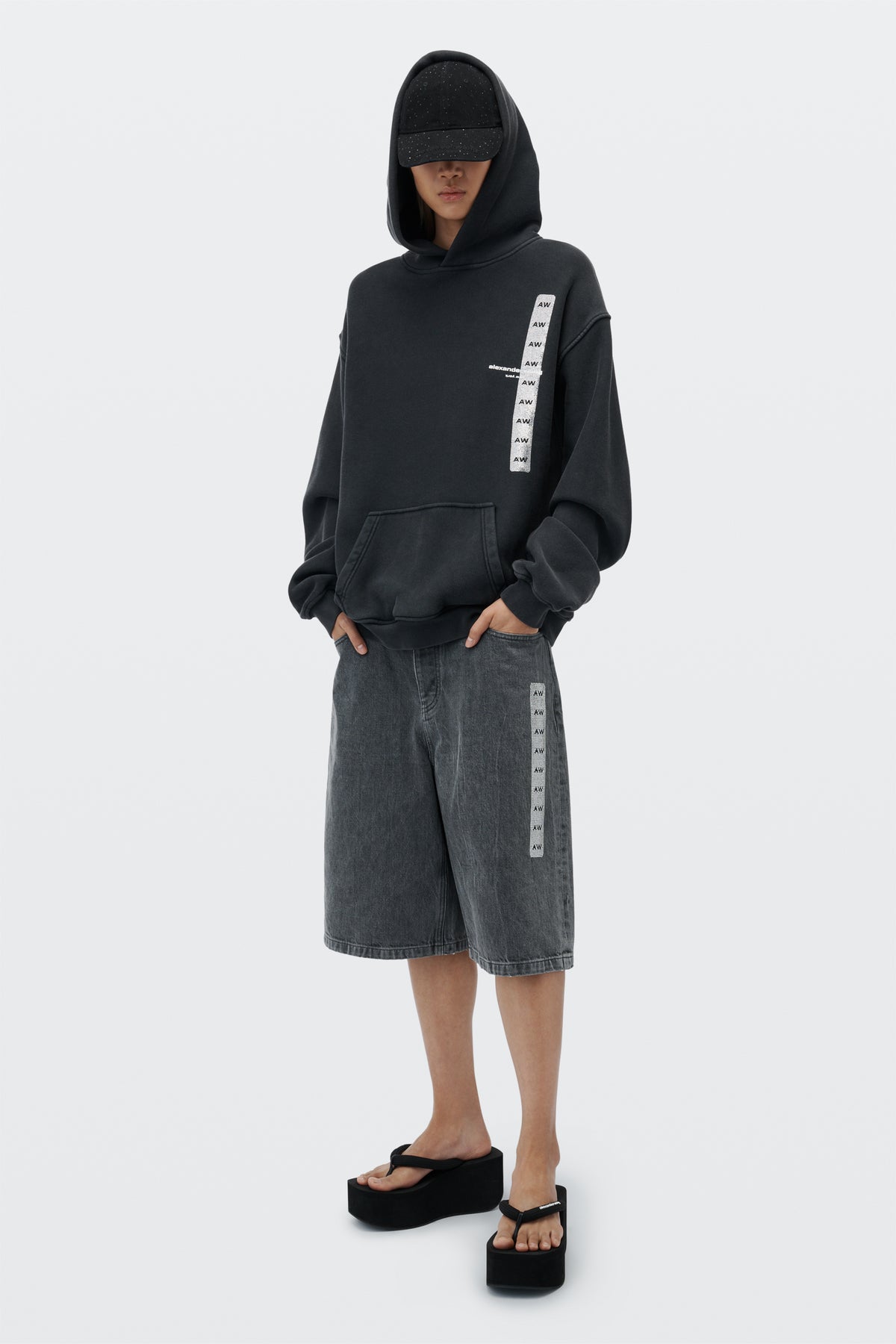 WASHED BLACK