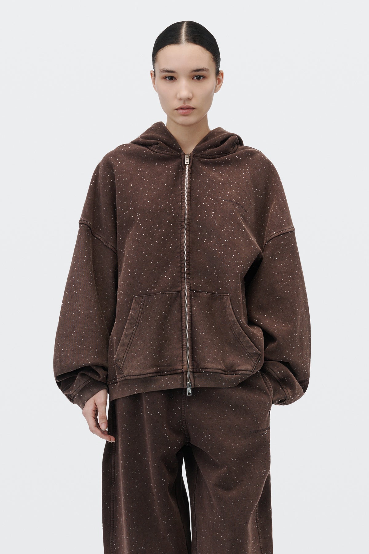 DARK BROWN
