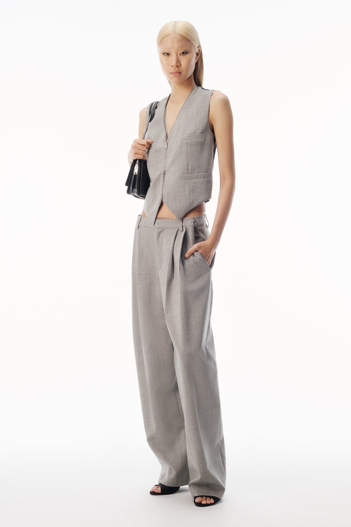 LIGHT HEATHER GREY