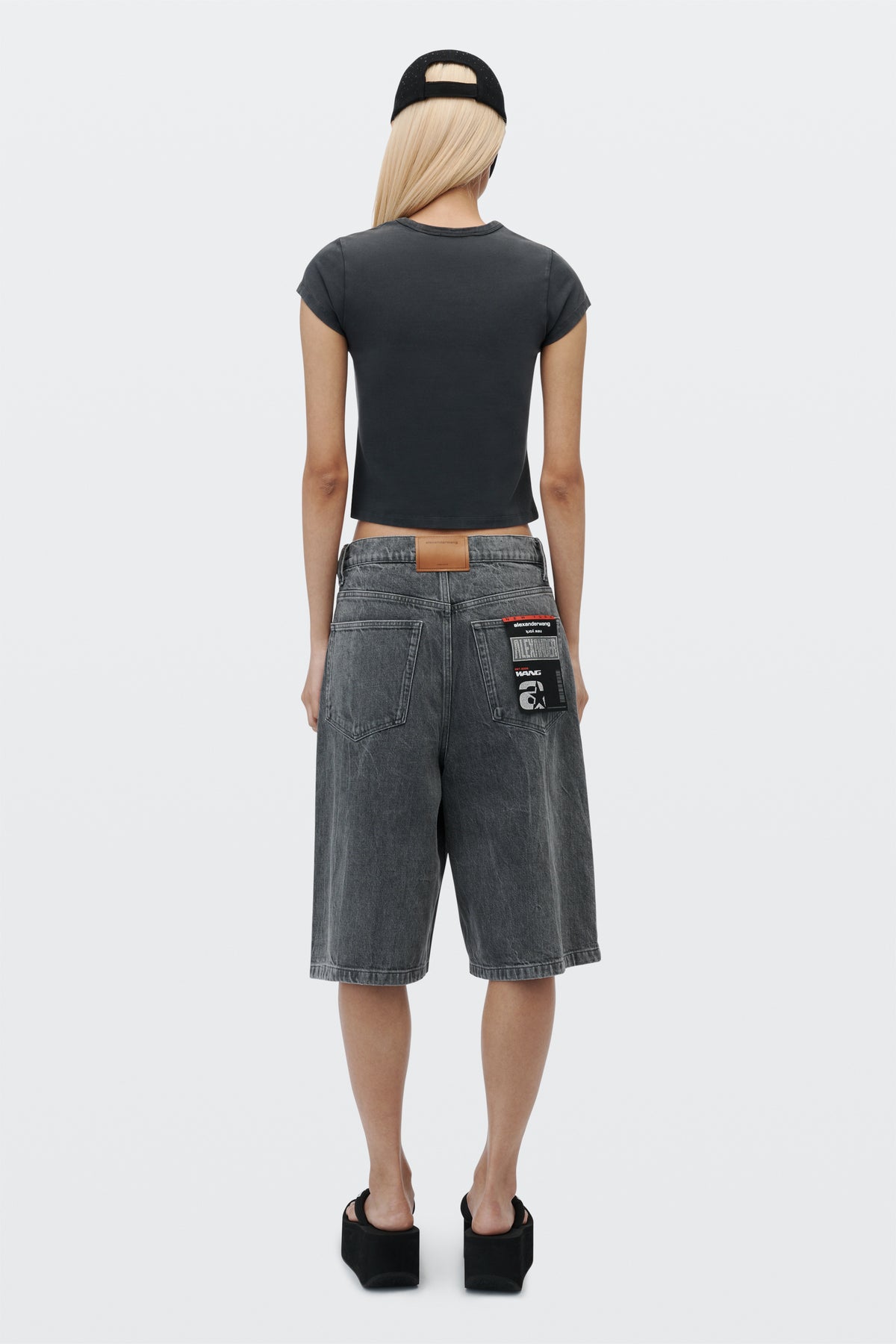 DEEP WASHED GREY