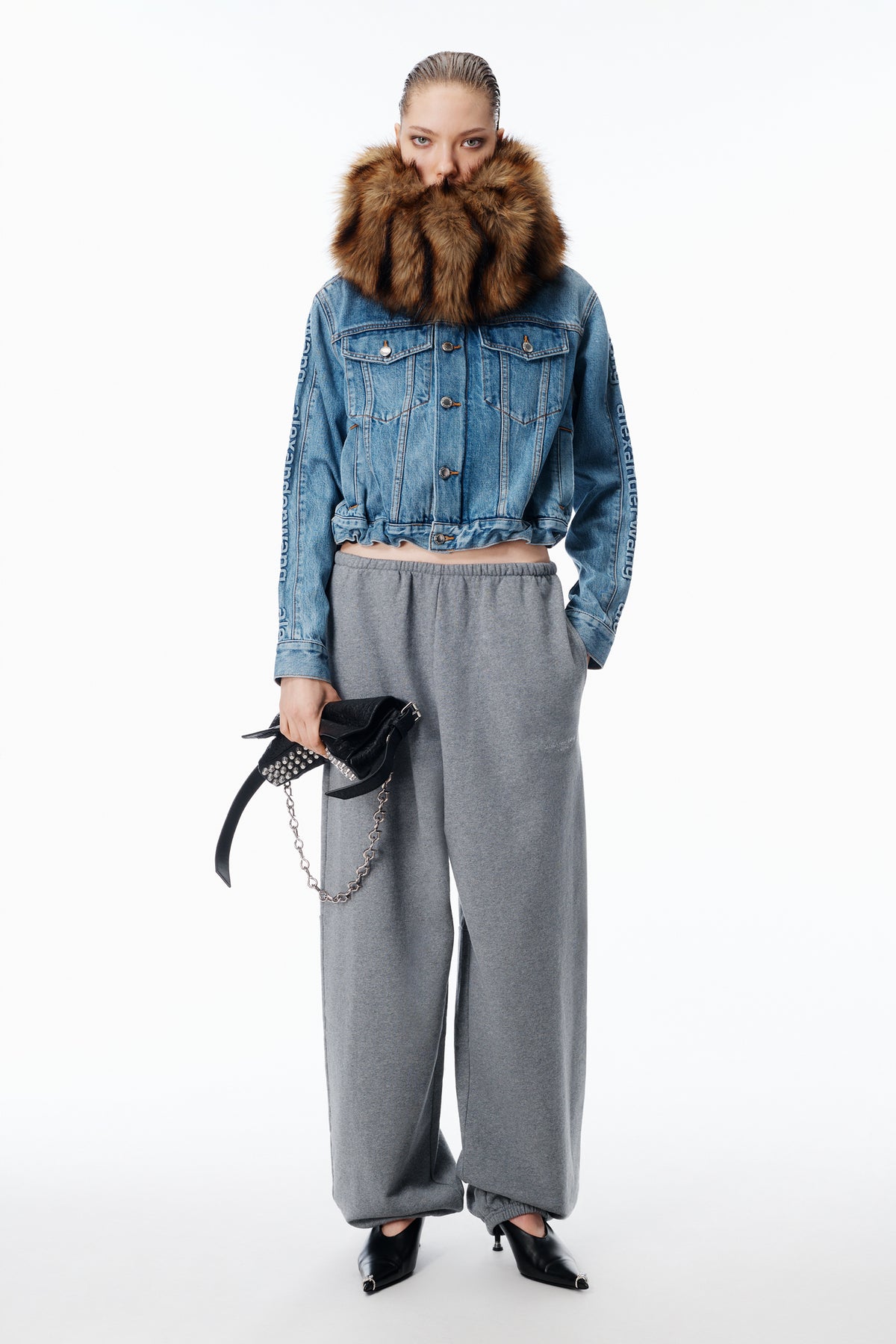 DARK HEATHER GREY