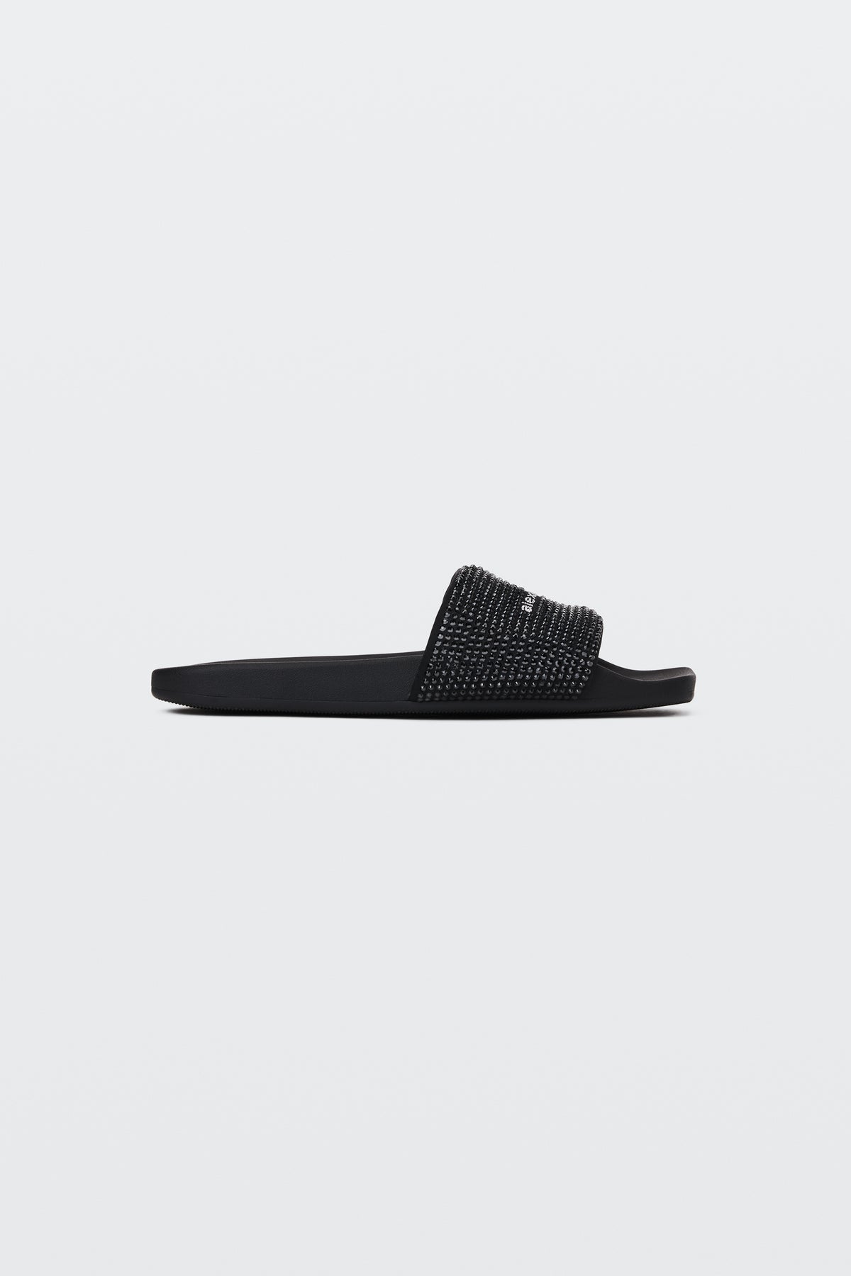 BLACK/JET