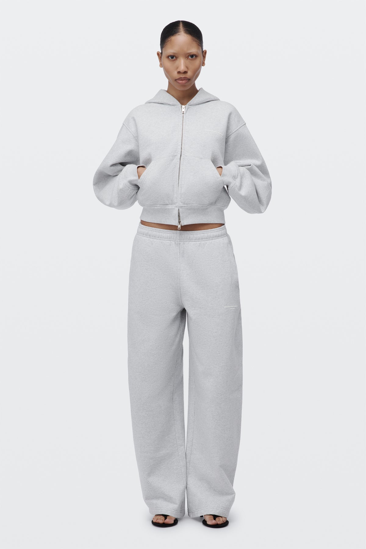 LIGHT HEATHER GREY