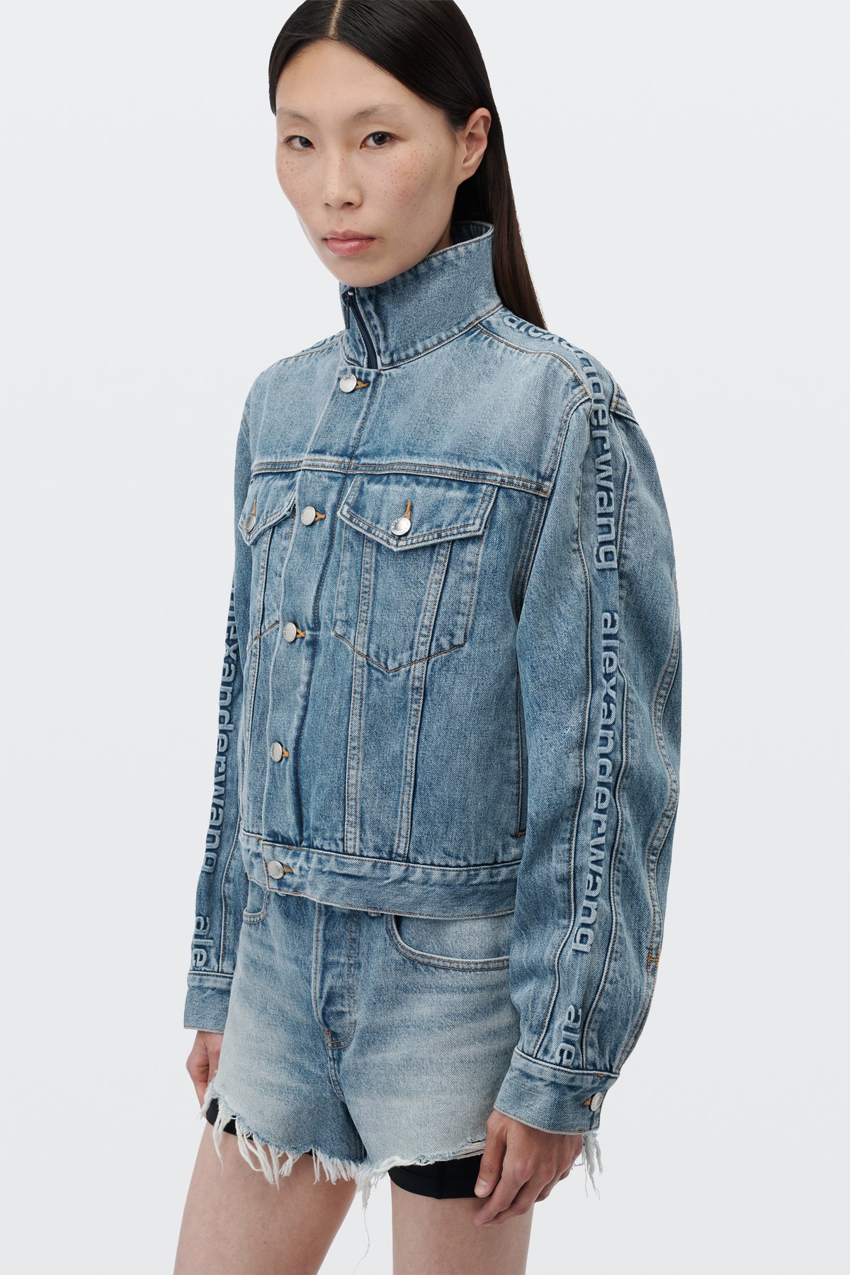 VINTAGE LIGHT INDIGO