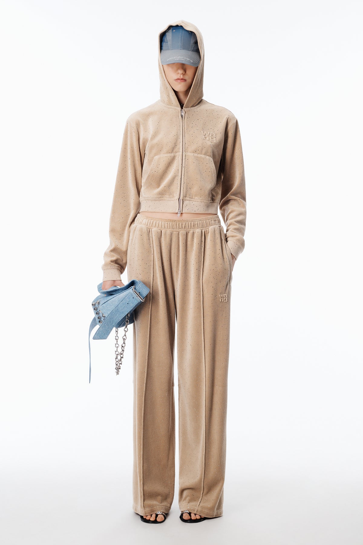 WARM TAUPE