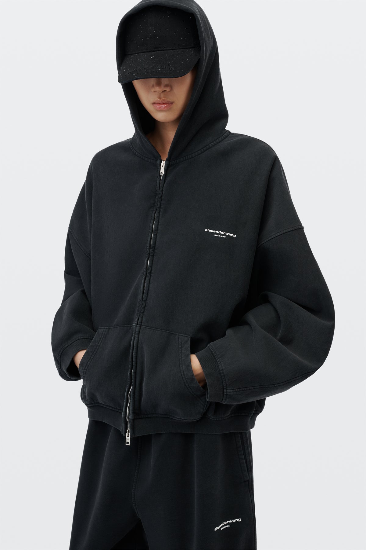 WASHED BLACK