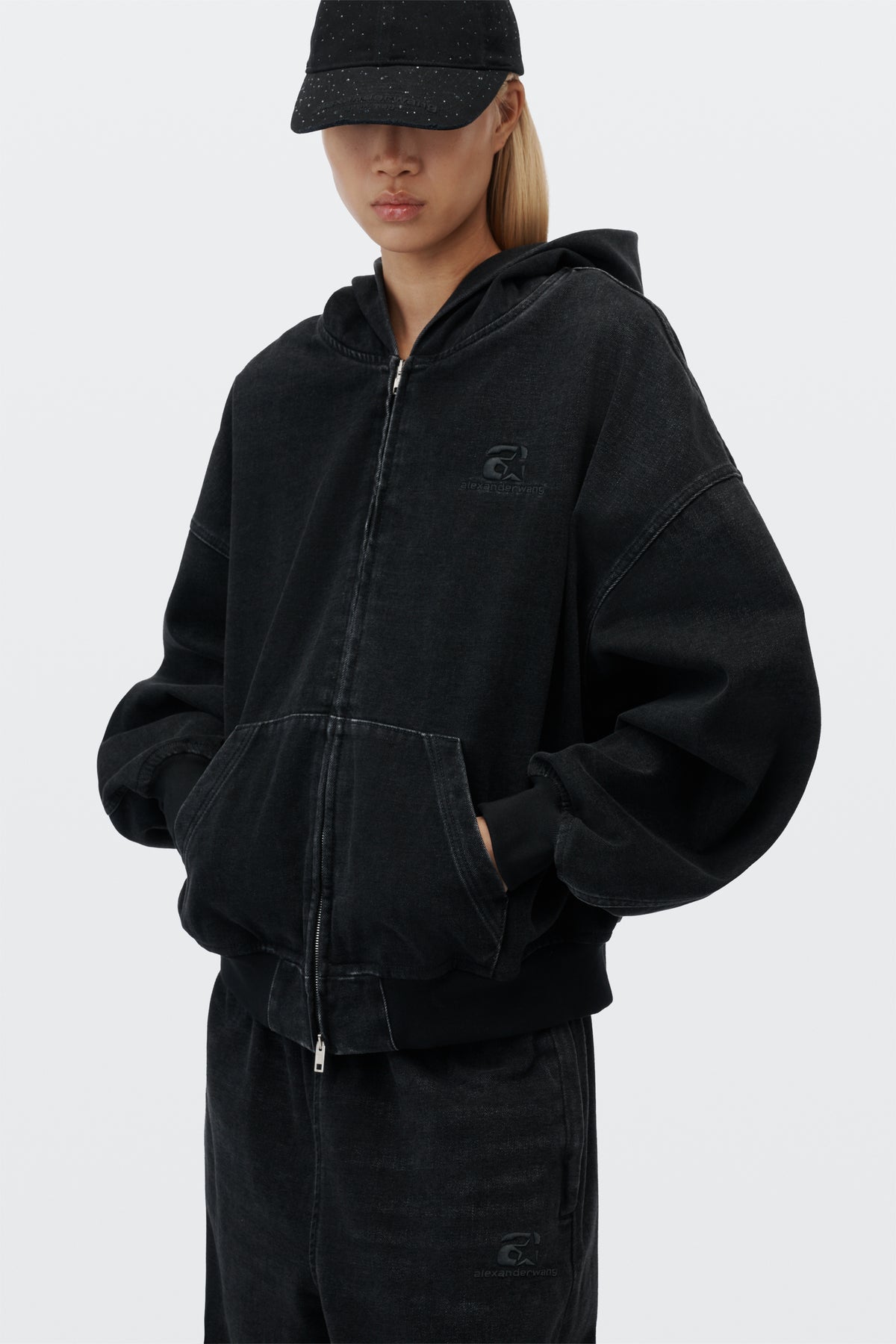 WASHED BLACK