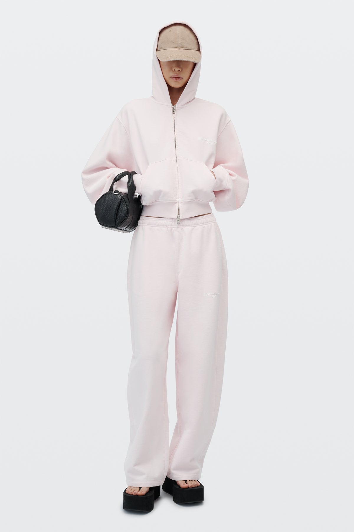 WASHED LIGHT PINK