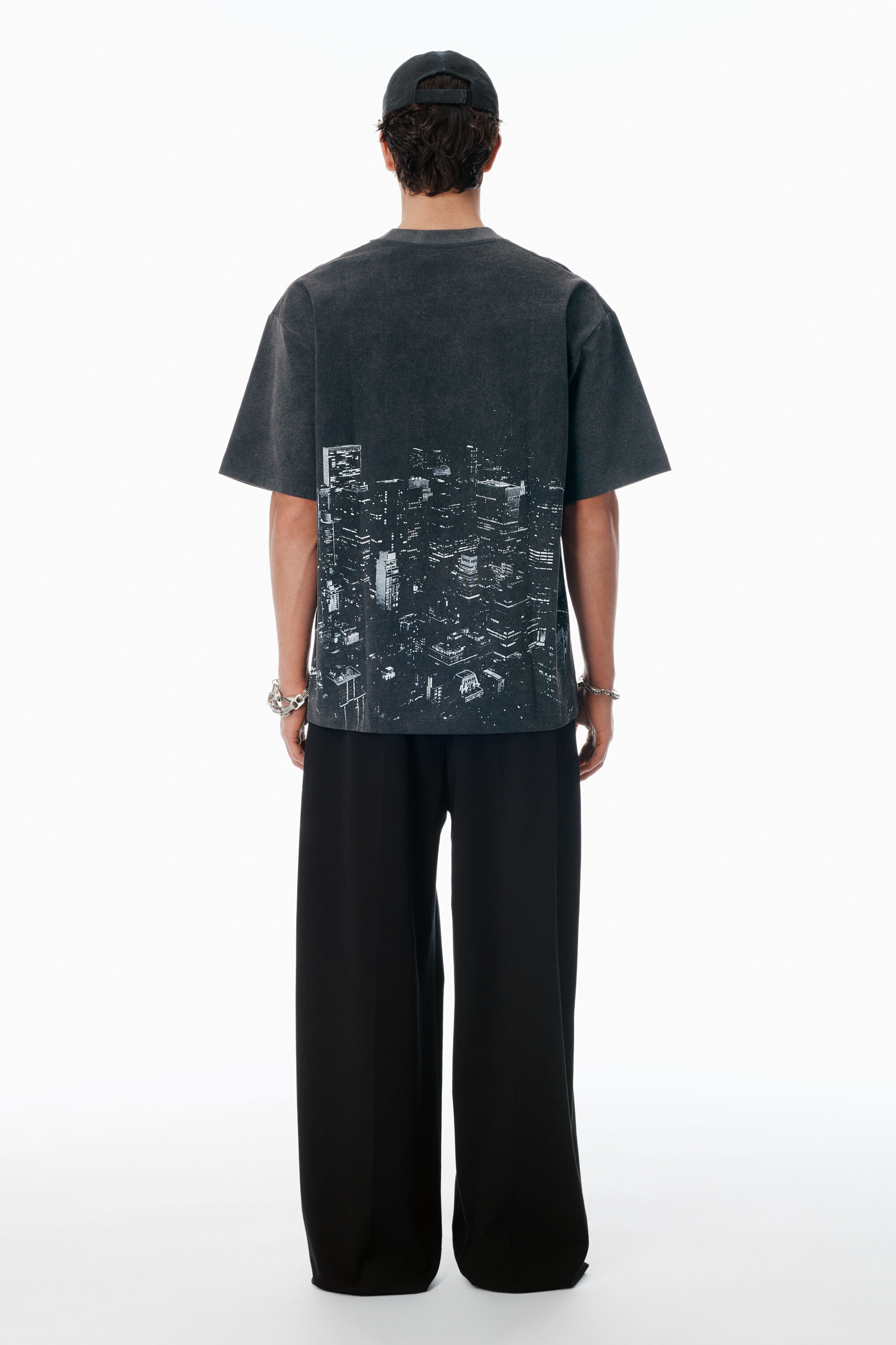 UCC3251843011E.jpg?sw=512