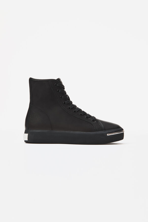 Click to view more detailed imagery on our partner's website Alexander Wang Pia Leather Hi-top Trainers In Black