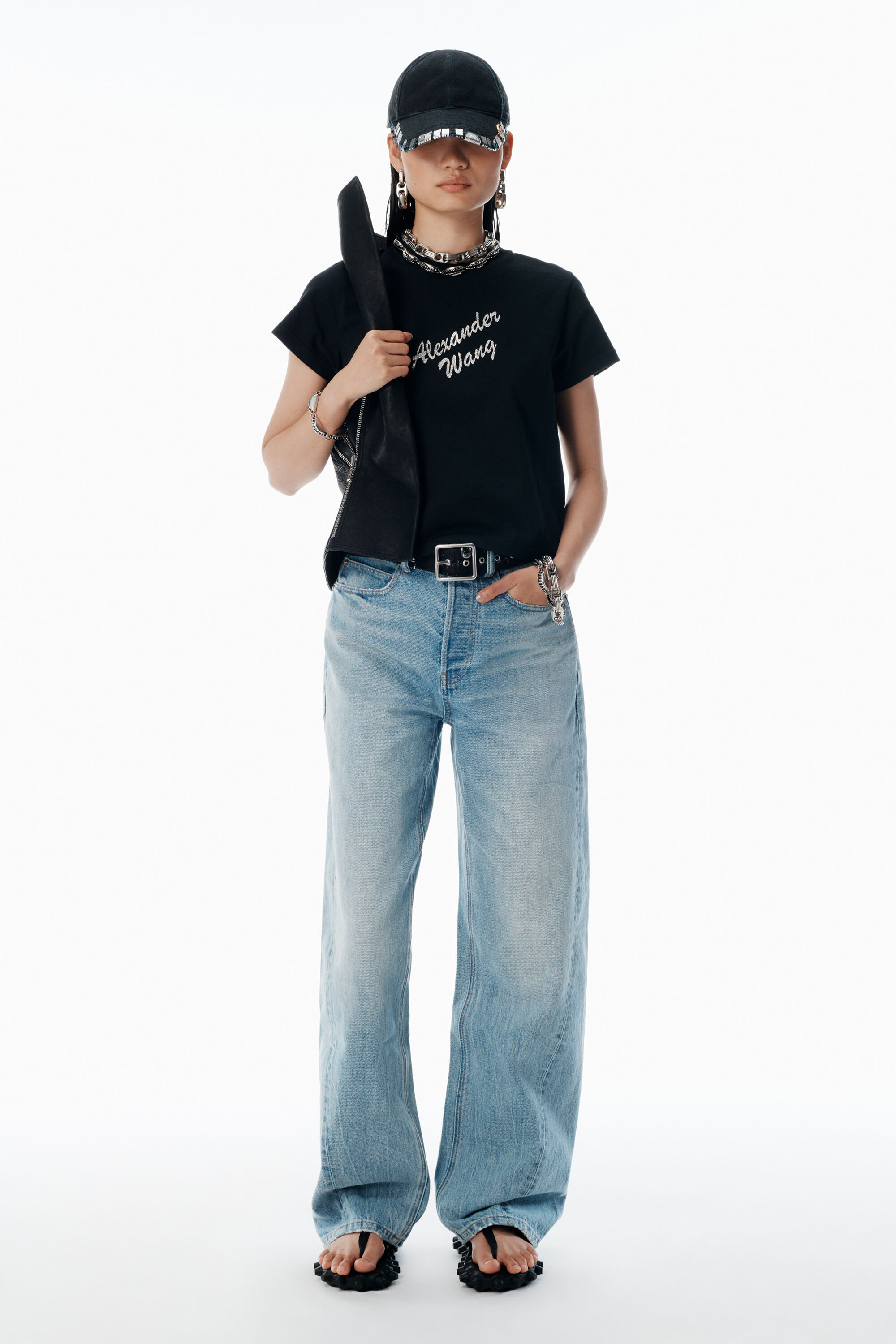 デニム・ジーパン Alexander Wang Mid Rise Jeans With Vintage Bleach Wash Alexander Wang Mid Rise Jeans With Vintage Bleach Wash
