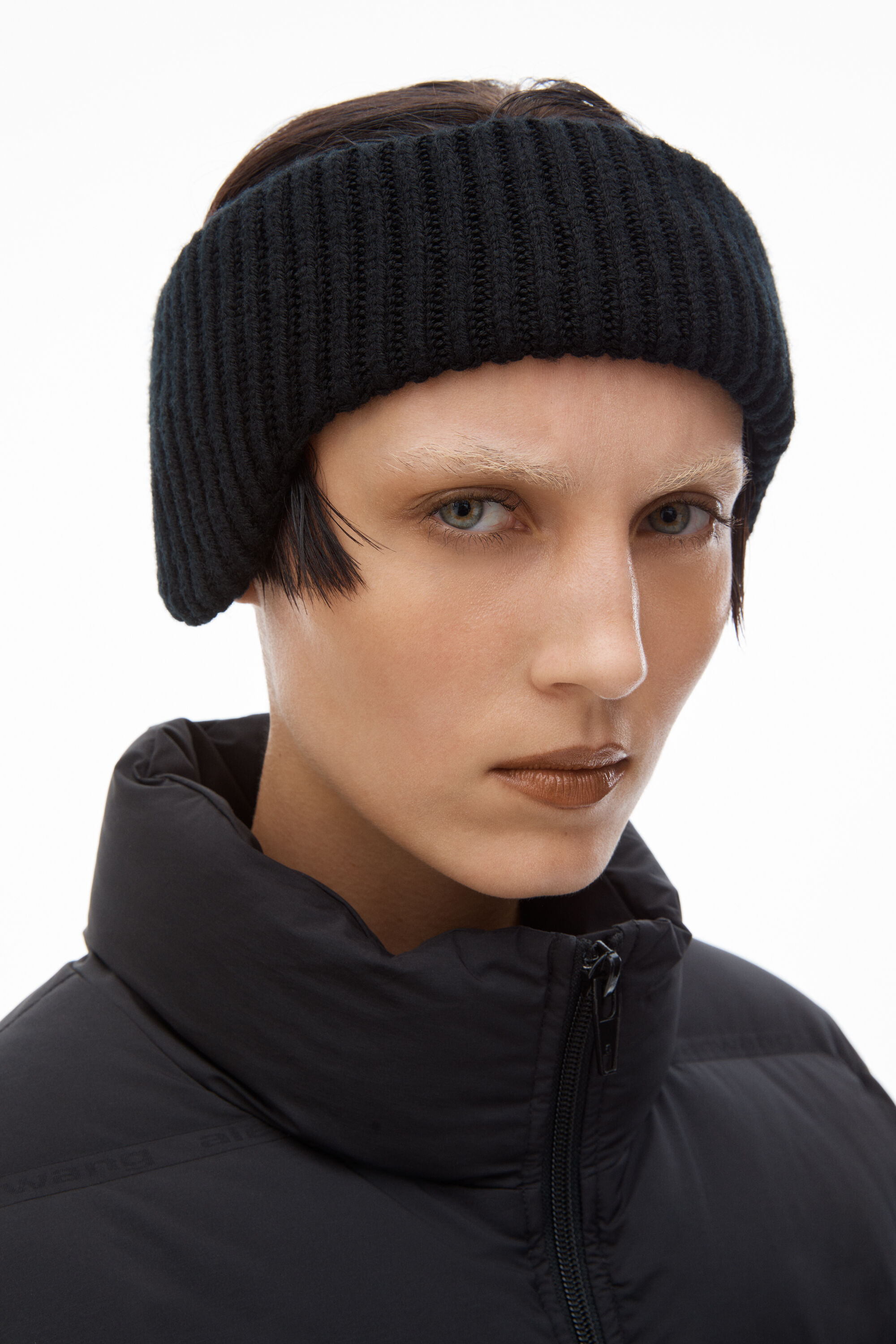 logo earmuff headband in ribbed wool stretch in BLACK | alexanderwang®
