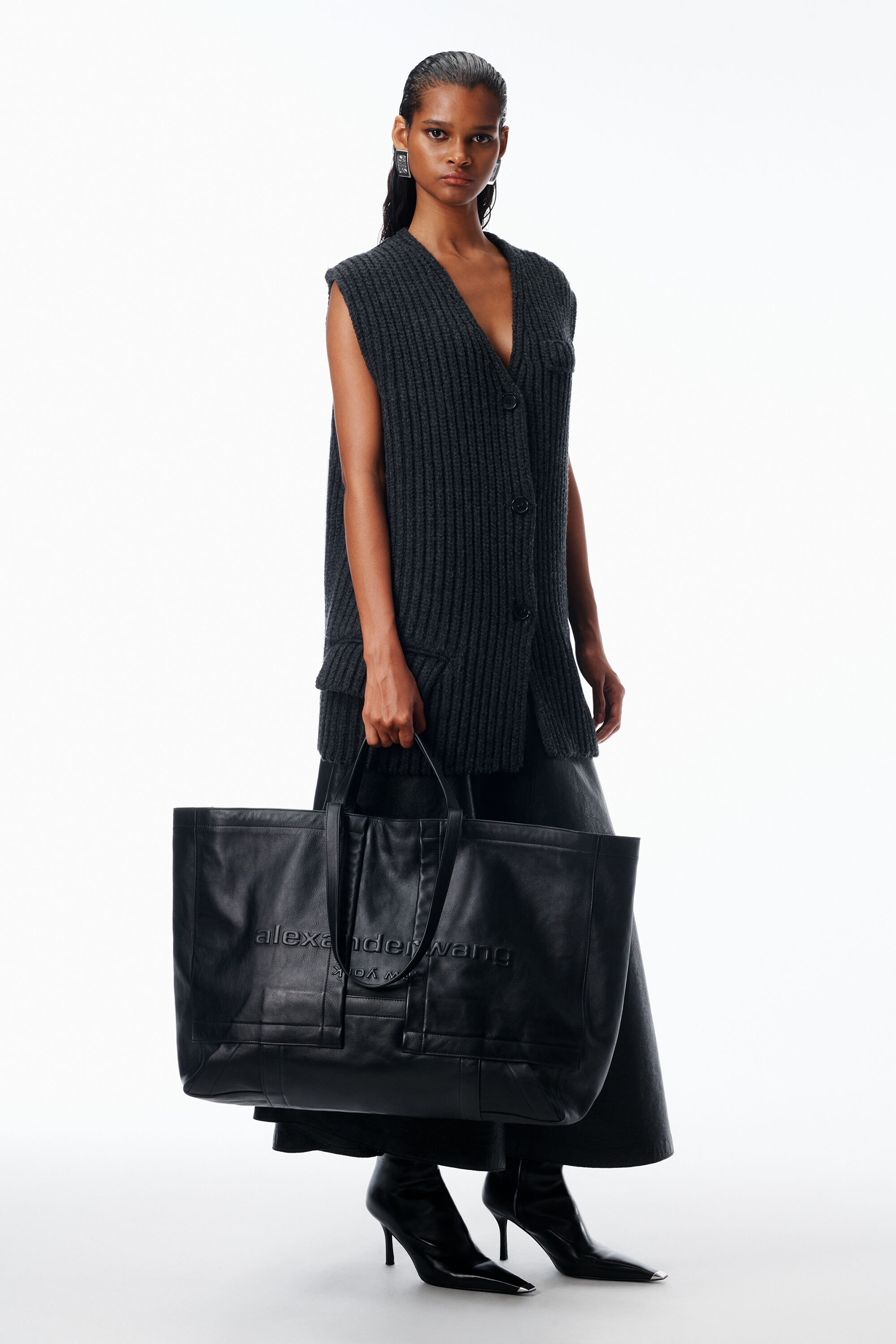 20126K35L001E.jpg?sw=1440