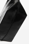 Alexander Wang black punch 裂纹漆皮腕带手拿包