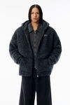 Alexander Wang black multi 手钩徽标装饰黑色加大款连帽衫
