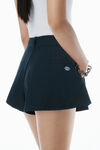 Alexander Wang navy shorts ispirati all'abbigliamento da lavoro con pieghe a cannoncino