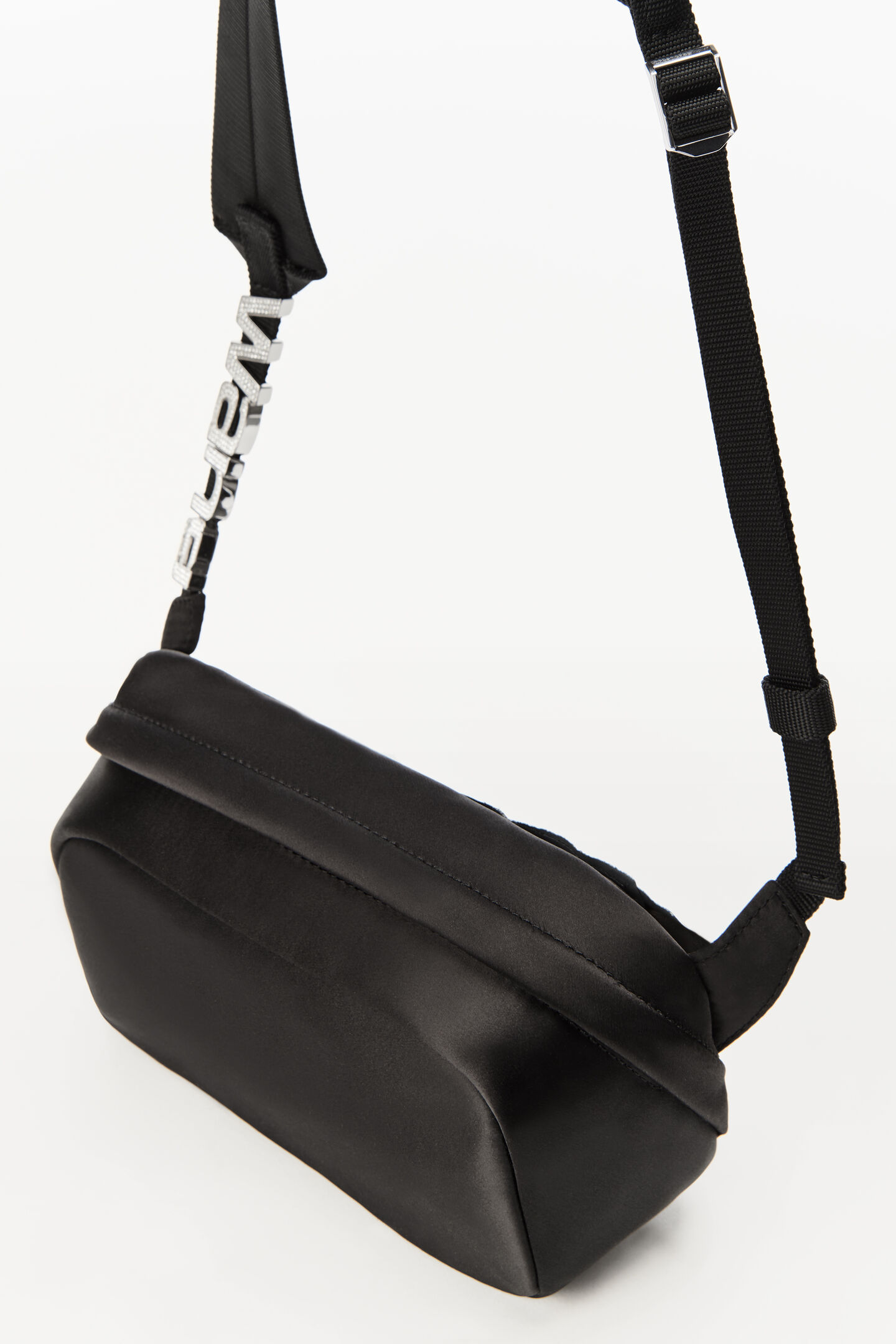 alexanderwang アレキサンダーワング HEIRESS サテン クロスボディバッグ BLACK alexanderwang®  アレキサンダーワング JP