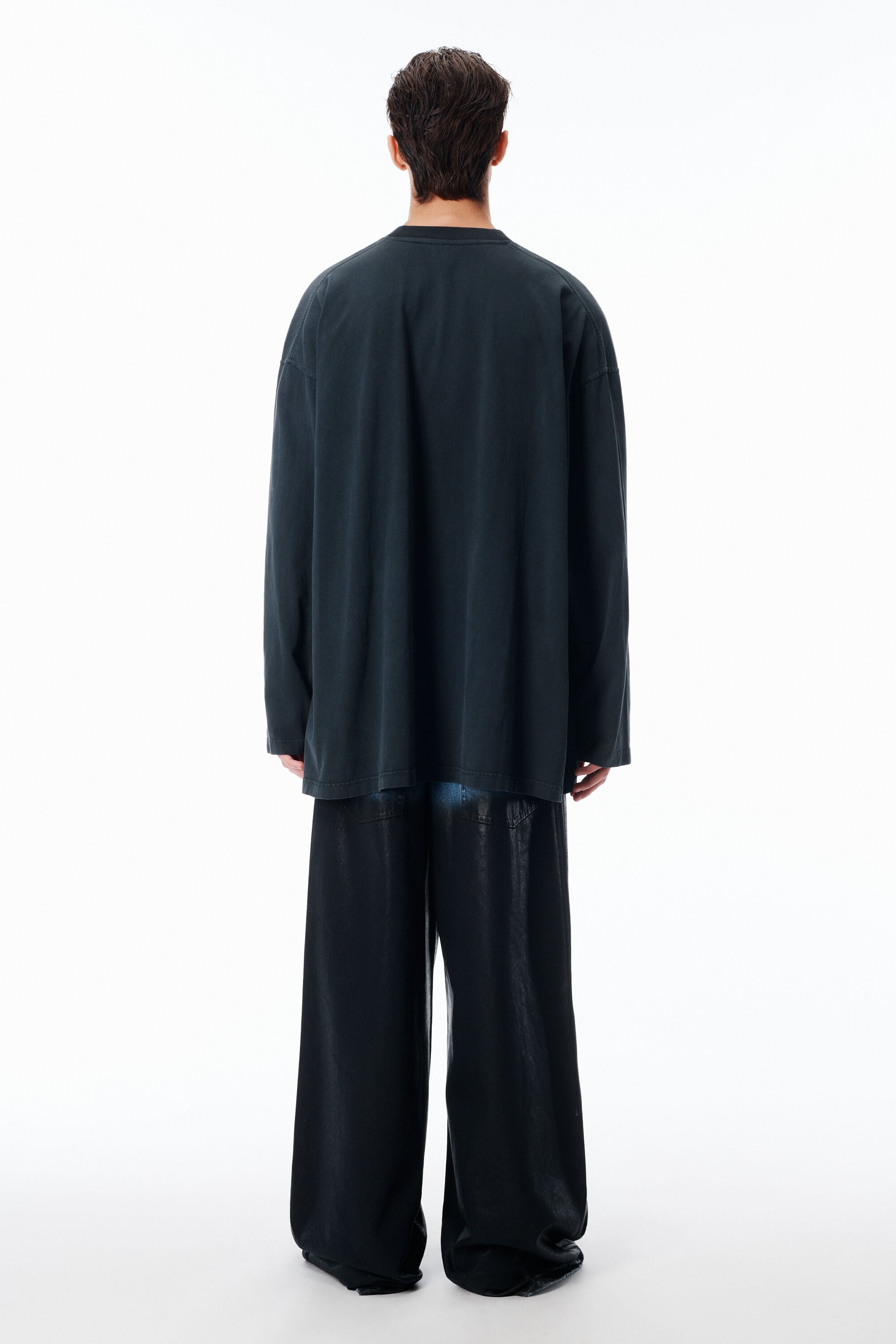 Unisex Long Sleeve Shield Graphic Tee in Jersey Oversized in