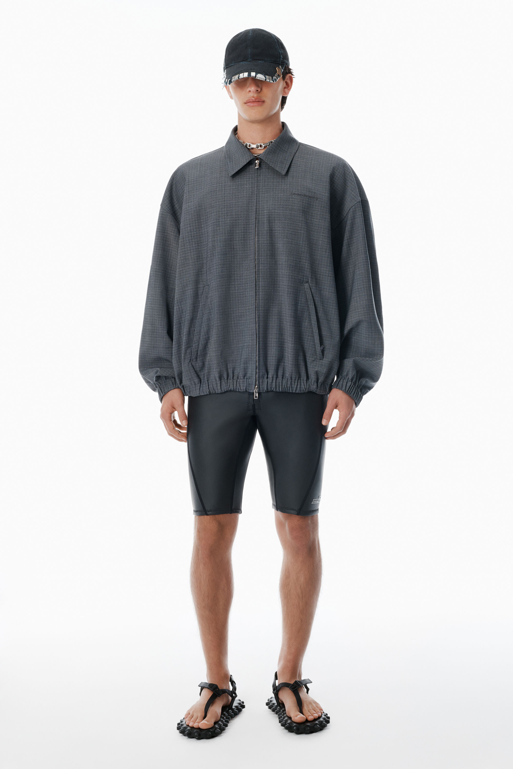 6WC3251107085F.jpg?sw=2000