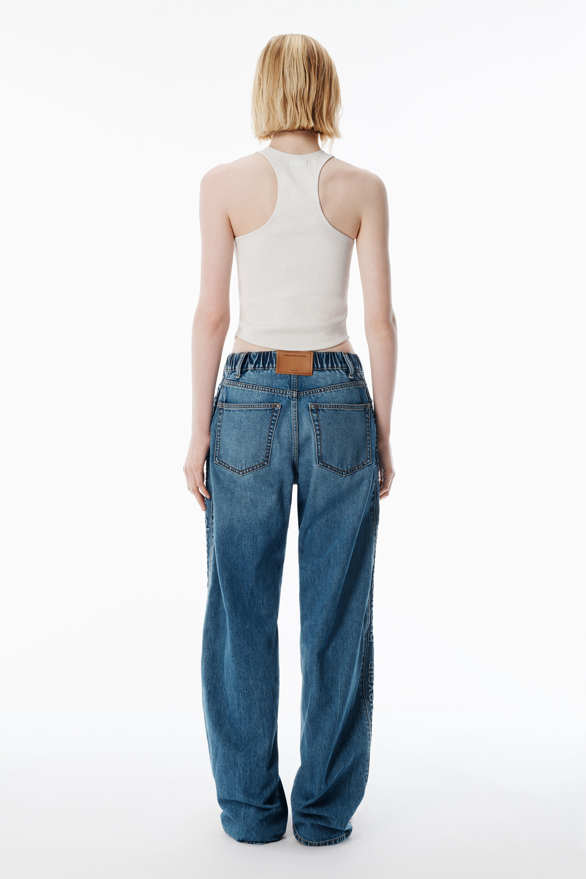 4DC4254937401E.jpg?sw=1024