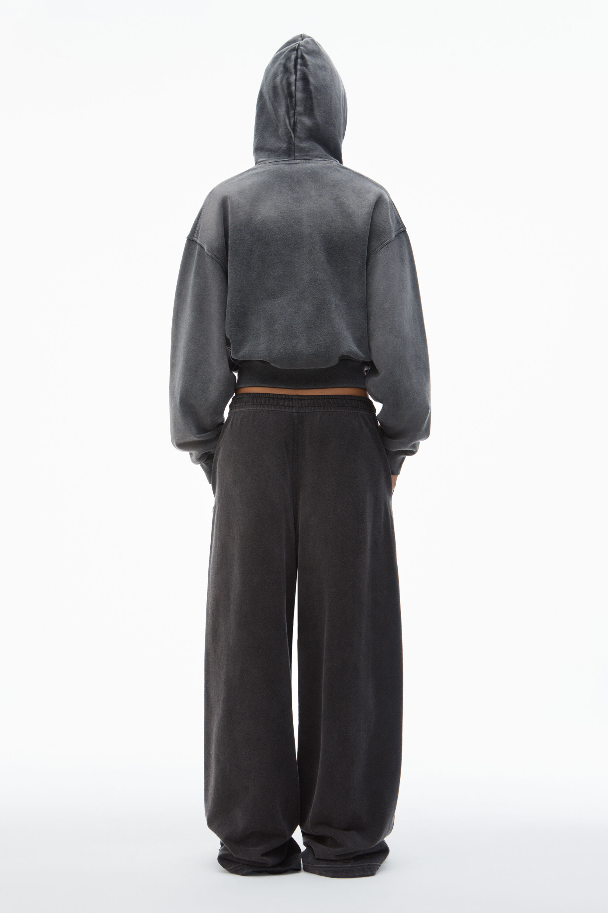 その他 Alexander Wang CROPPED CREWNECK SWEATSHIRT (1CC3251081 011) Logo-Embossed Ribbed Chenille Sweater in BLACK | alexanderwang®