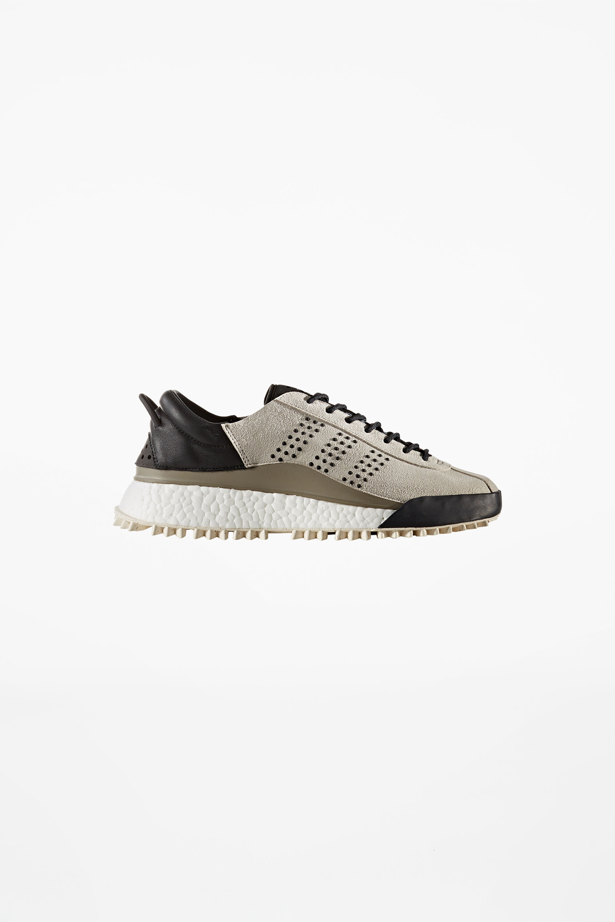 adidas aw hike lo
