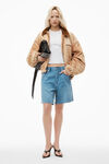 Alexander Wang vintage light indigo クリースエフェクト オーバーサイズ ミッドライズ デニムショーツ