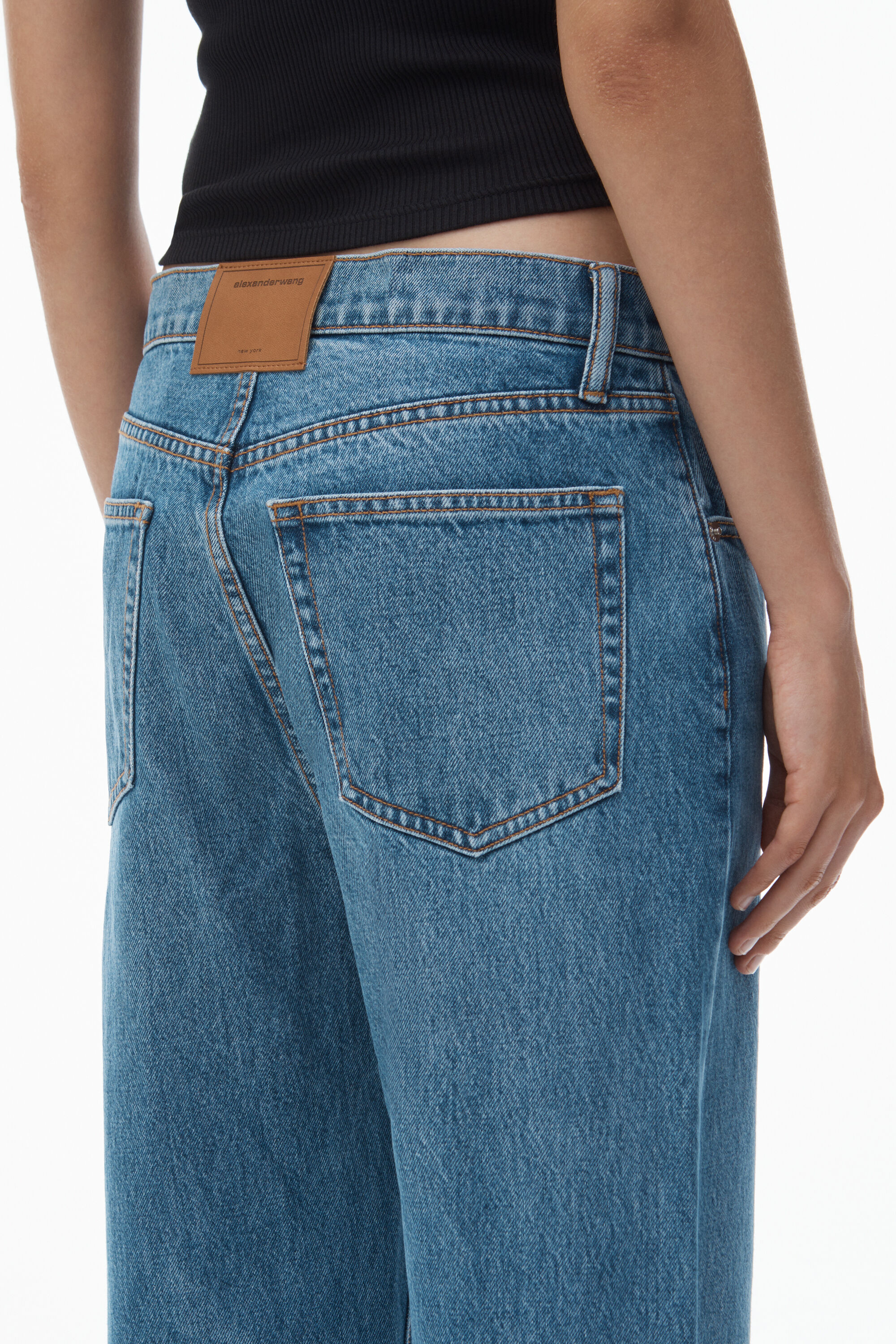 alexander wang ベルテッド ストレートジーンズウォータードリルです