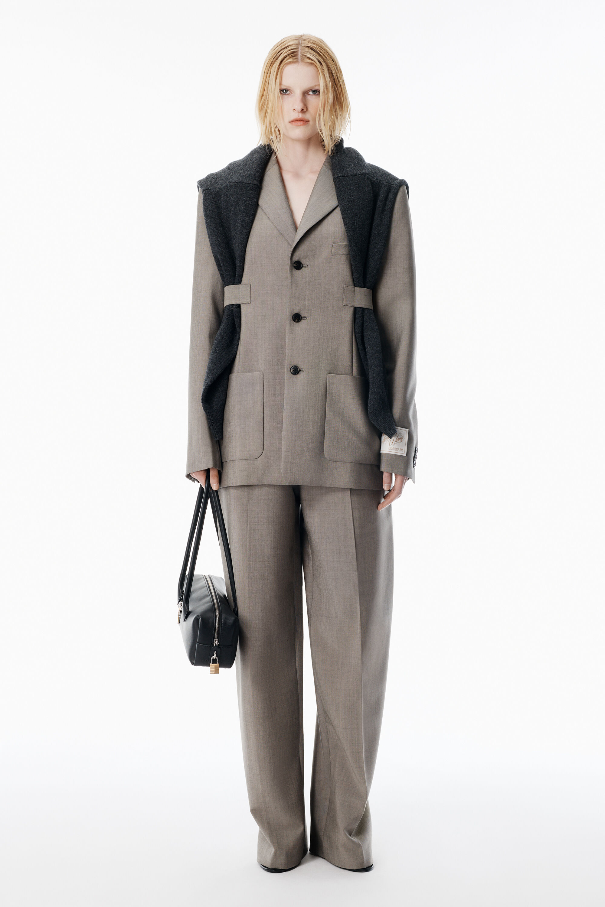 alexander wang プリーツショートパンツ 黒 Mサイズ Alexander Wang ショートパンツ 黒 - メルカリ