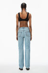alexander wang denim-jeans mit v-front und logoschild vintage faded indigo