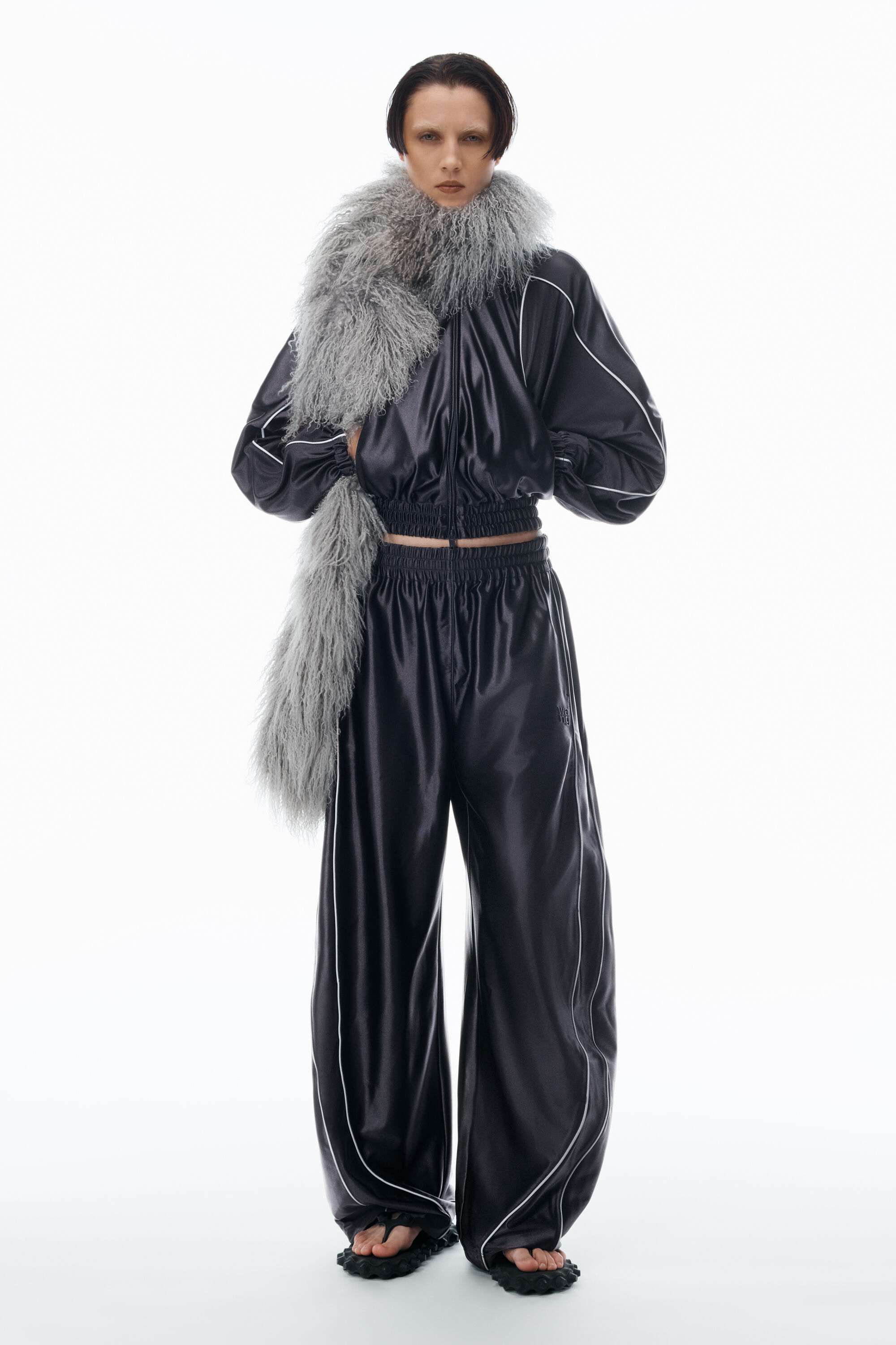 Oversize Trackpants in Satin Faille Jersey in NAVY GREY