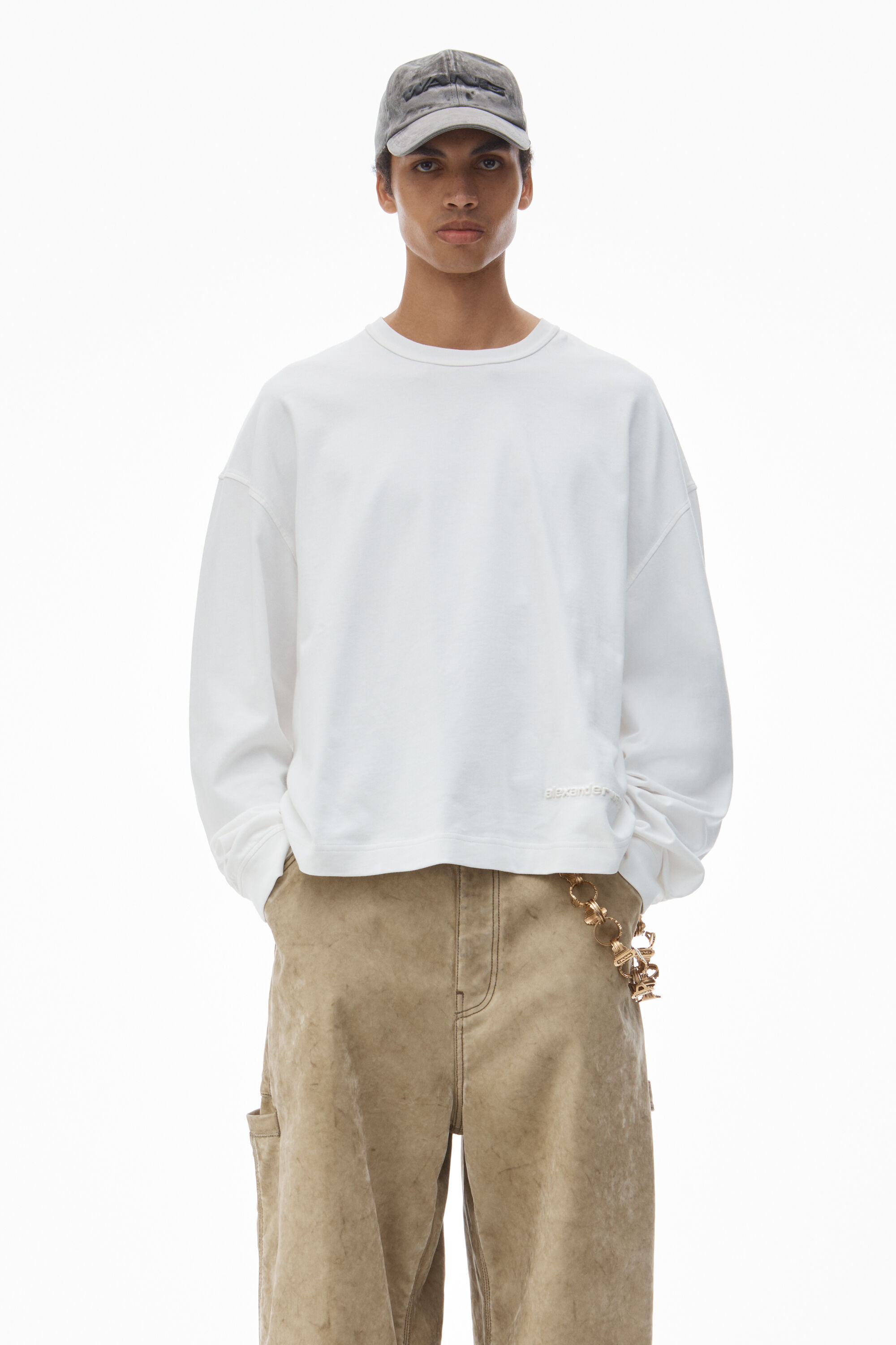 6CC1251066120F.jpg?sw=1536