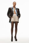 PLEATED SHORTS IN WOOL TAILORING