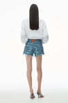short en jean taille haute à bords effilochés en coton avec logo