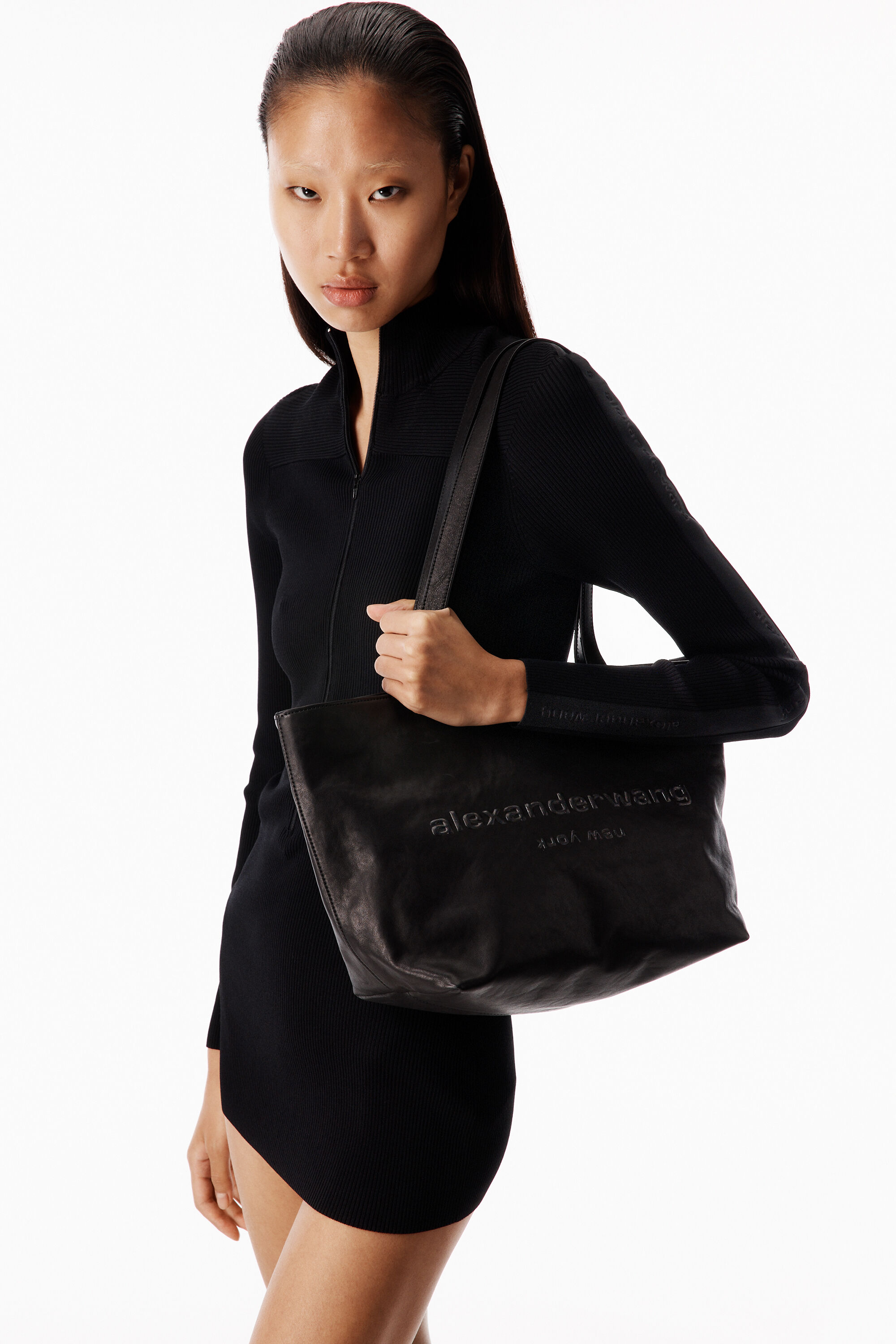 alexanderwang アレキサンダーワング Punch Medium Tote BLACK