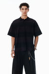 Alexander Wang black overdyed stripe schwarz gestreiftes poloshirt aus baumwollpikee