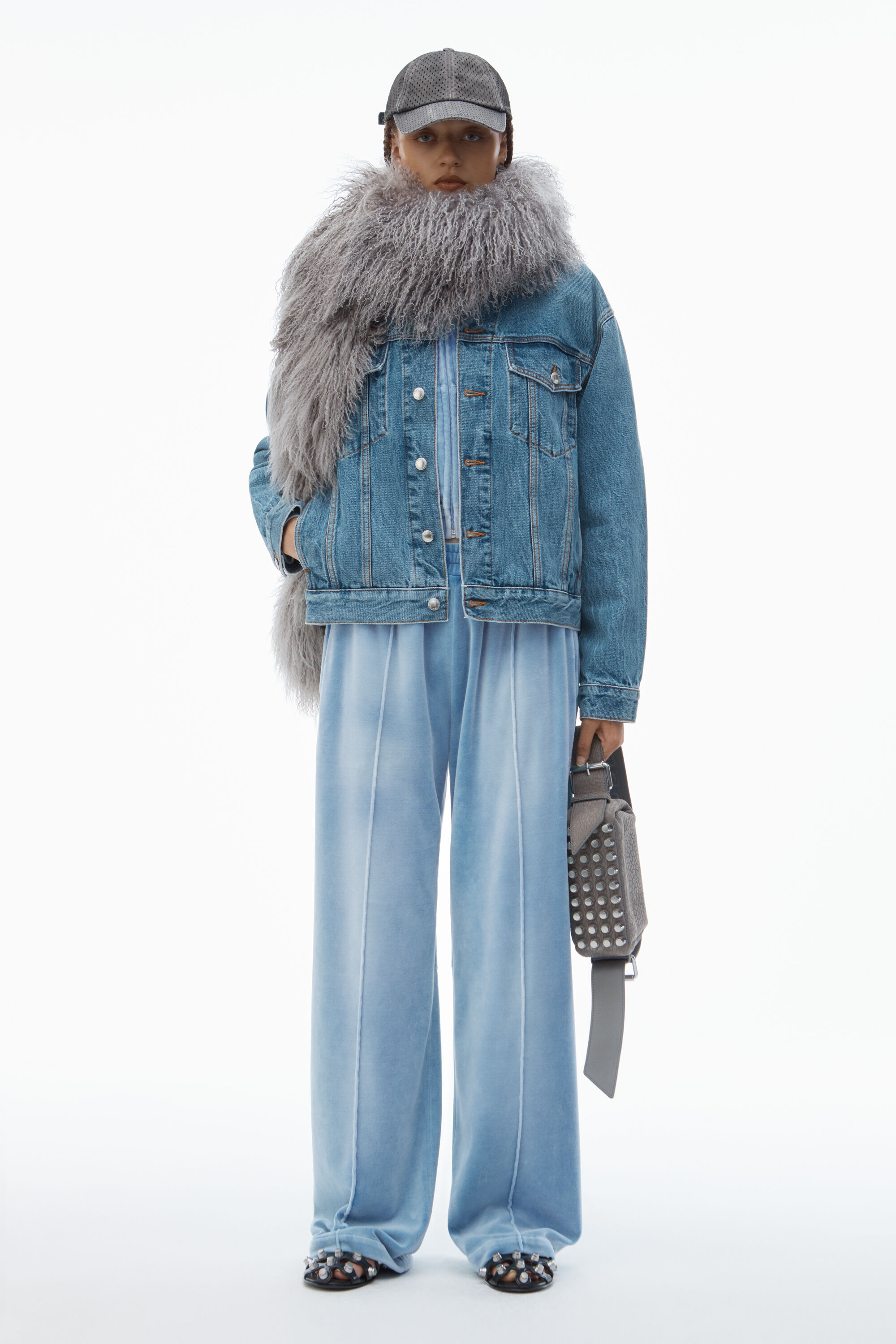 Trackpants in Crushed Velour in WASHED LIGHT BLUE