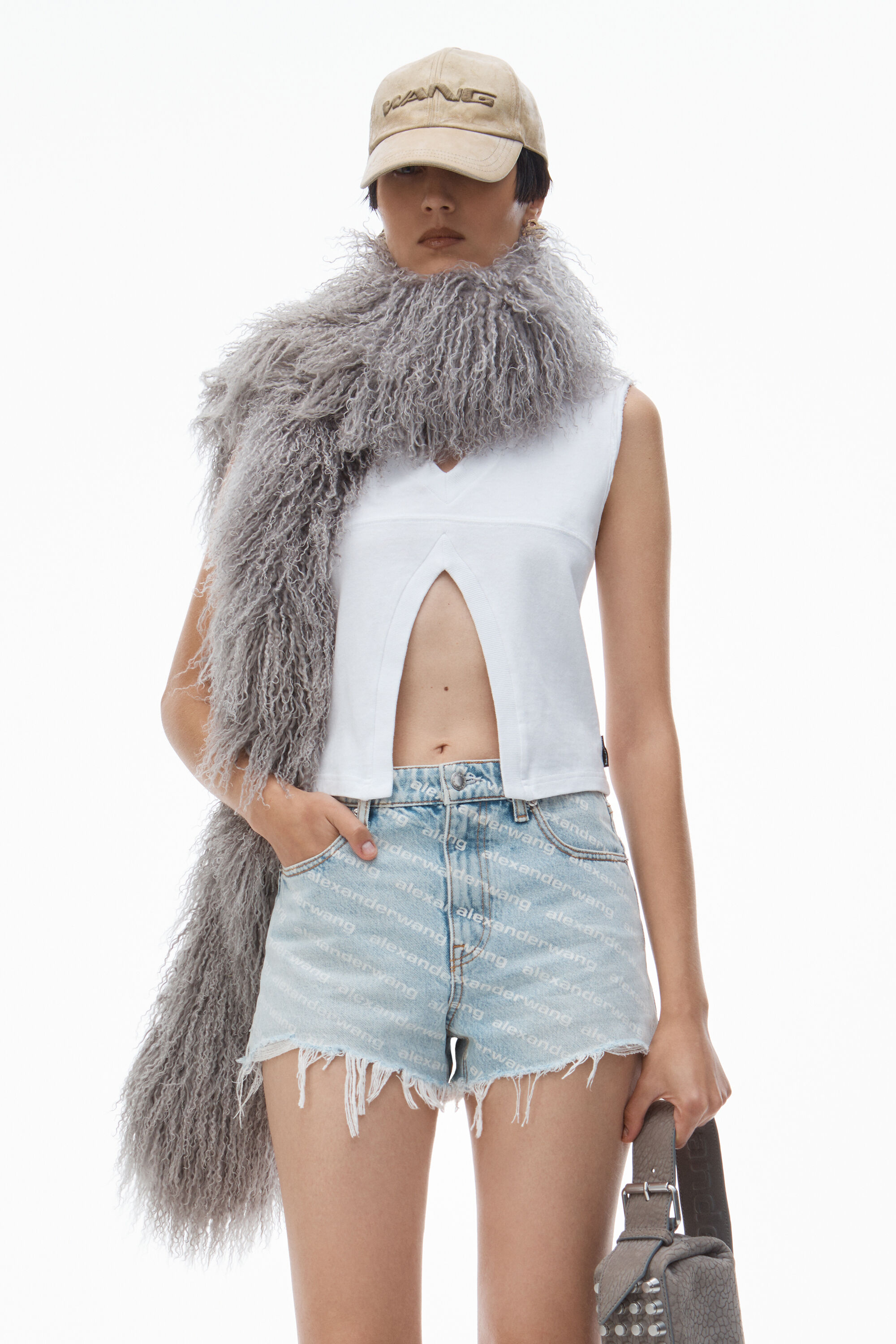 4DC2204781270A.jpg?sw=1440