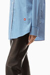 alexander wang apple boyfriend shirt in compact cotton blue/pink