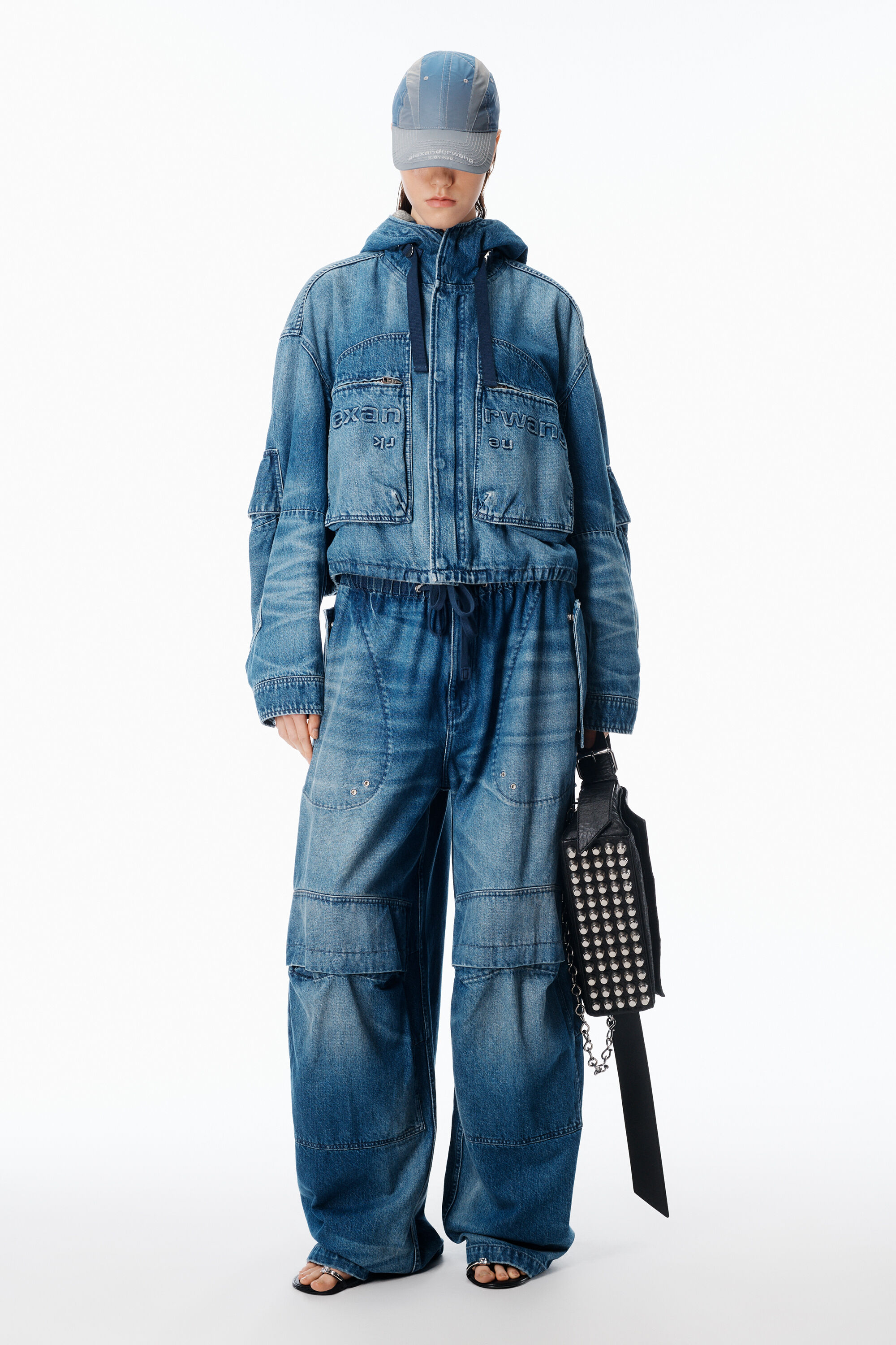 Oversize Rounded Denim Jeans in VINTAGE LIGHT INDIGO | alexanderwang®